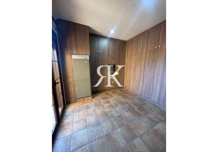 Herverkoop - town house - Avileses