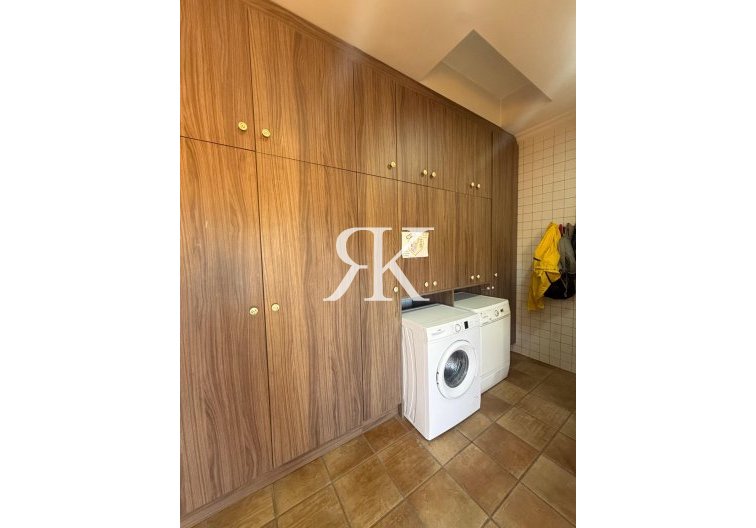 Herverkoop - town house - Avileses