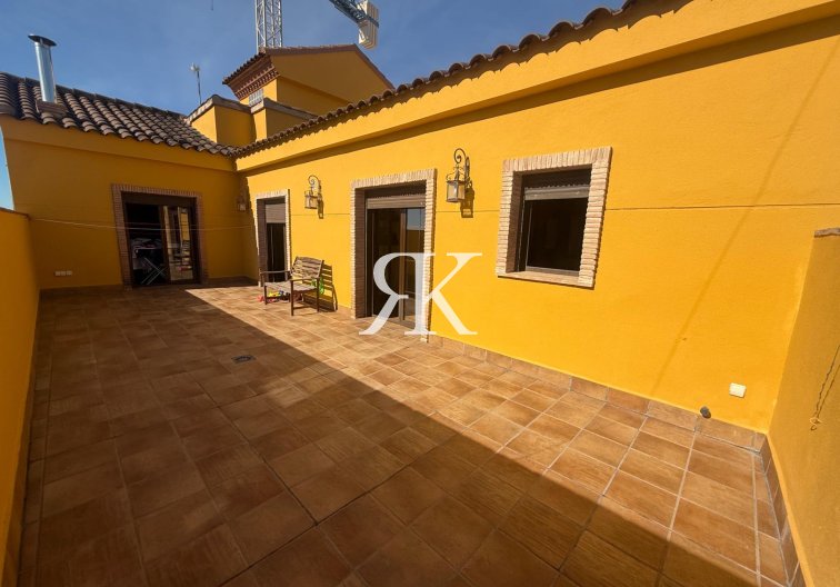 Herverkoop - town house - Avileses