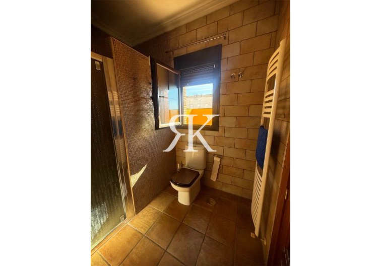 Herverkoop - town house - Avileses