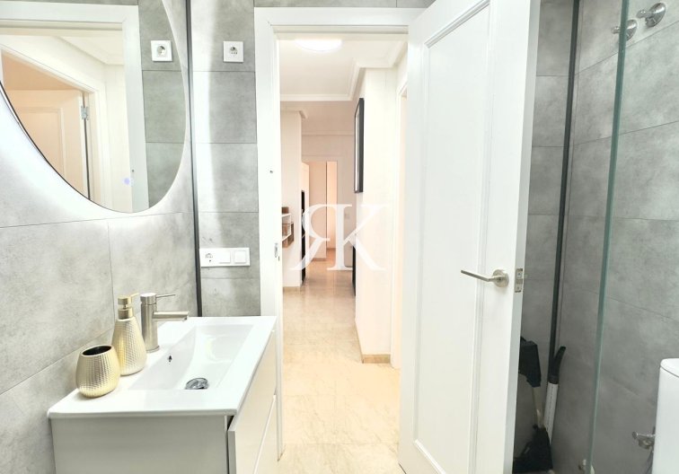 Revente - Appartement - Torrevieja - Centro