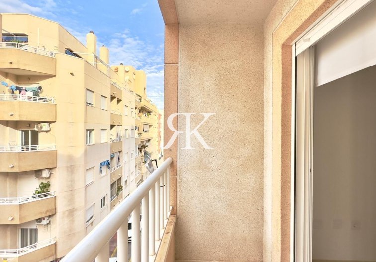 Revente - Appartement - Torrevieja - Centro