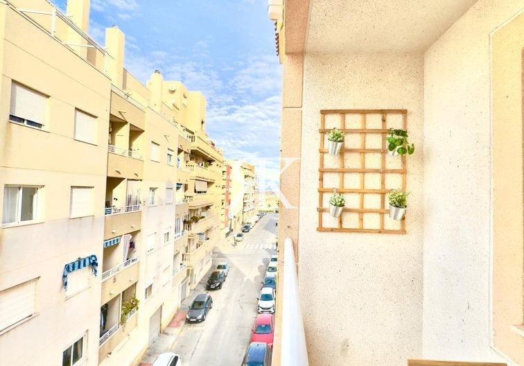 Revente - Appartement - Torrevieja - Centro
