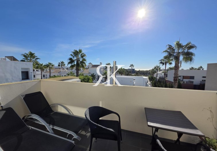 Revente - villa - Orihuela Costa - Villamartín