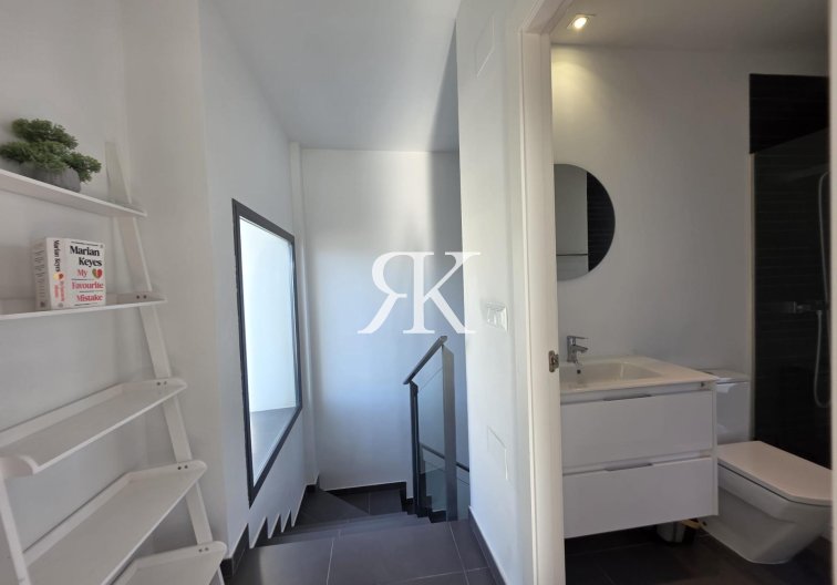 Revente - villa - Orihuela Costa - Villamartín