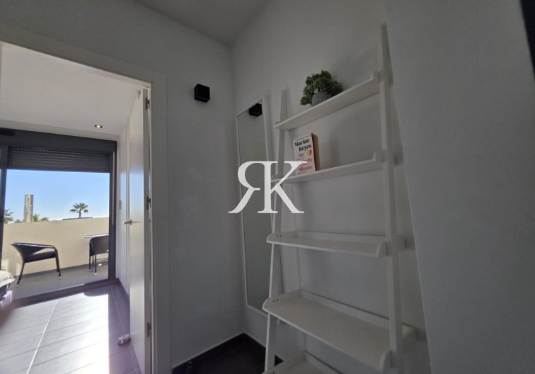 Revente - villa - Orihuela Costa - Villamartín