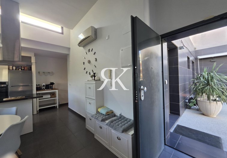 Revente - villa - Orihuela Costa - Villamartín