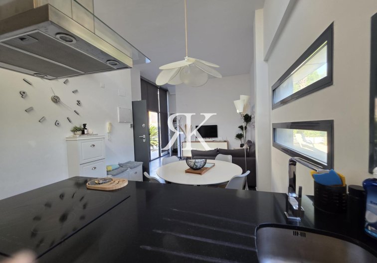 Revente - villa - Orihuela Costa - Villamartín