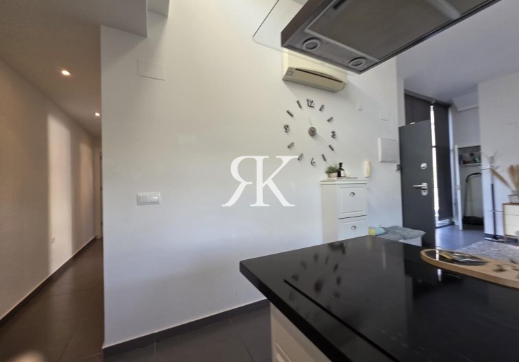 Revente - villa - Orihuela Costa - Villamartín