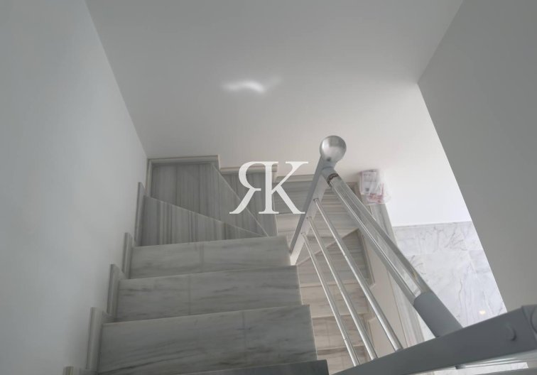 Resale - town house - Torrevieja - Aguas Nuevas