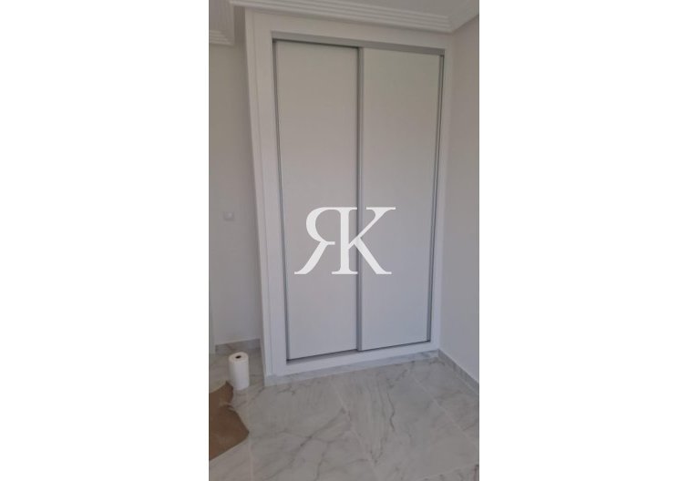 Resale - town house - Torrevieja - Aguas Nuevas