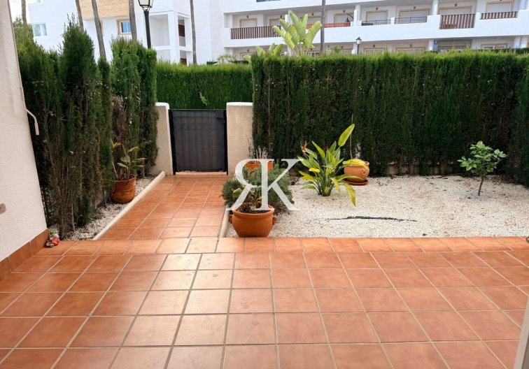 Resale - Apartment - Orihuela Costa - Villamartín