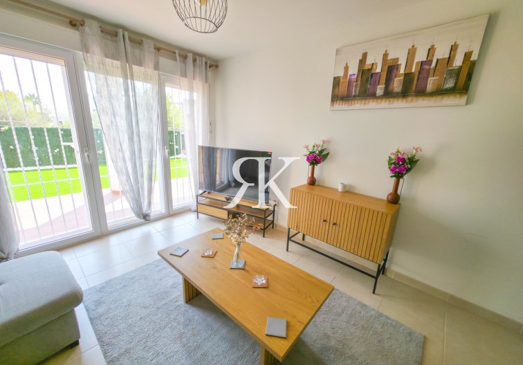 Resale - Apartment - Villamartin - Costa Blanca