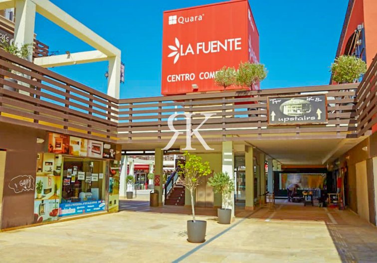 Resale - Apartment - Villamartin - Costa Blanca