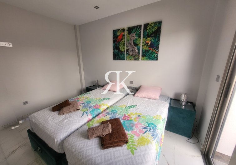 Revente - villa - Orihuela Costa - Costa Blanca