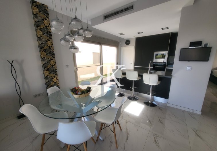 Revente - villa - Orihuela Costa - Costa Blanca