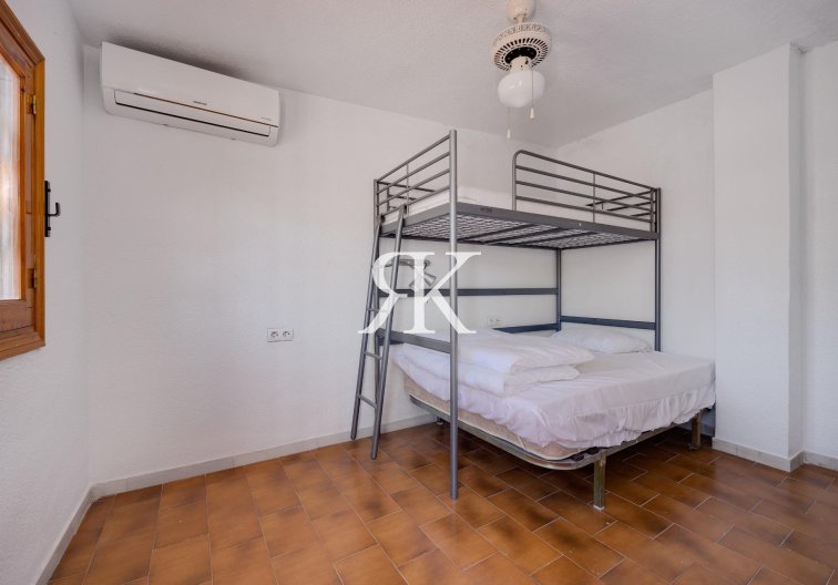 Resale - Bungalow - Torrevieja - La Mata