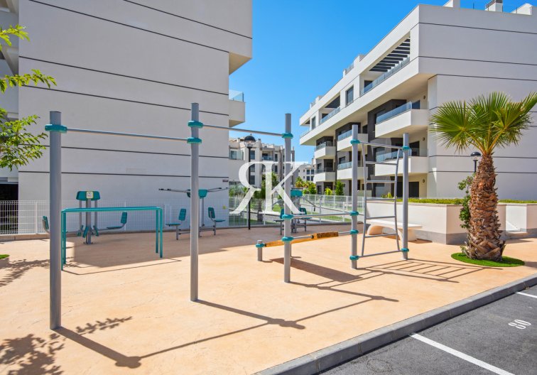 Resale - Apartment - Villamartin - Costa Blanca