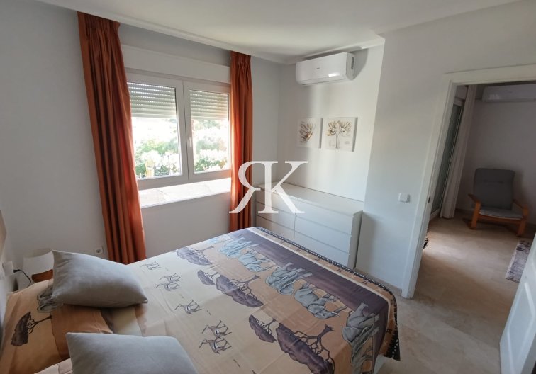 Resale - Apartment - Villamartin - Costa Blanca