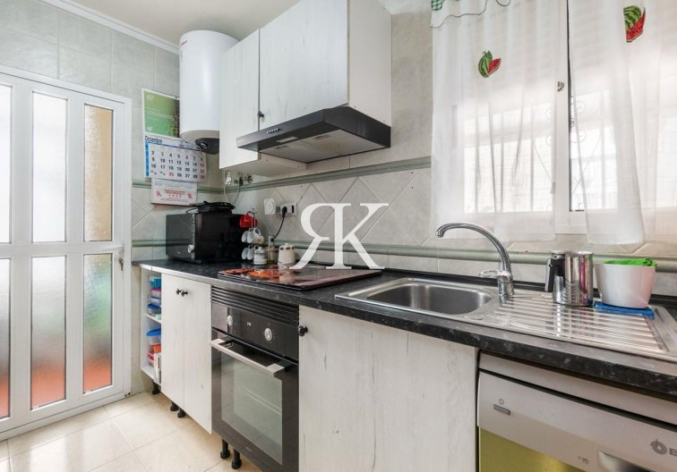 Resale - villa - Orihuela Costa - Costa Blanca