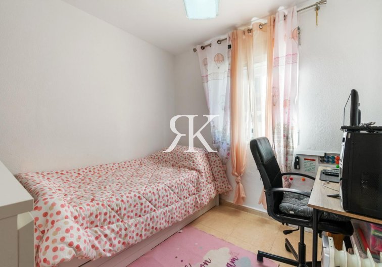 Resale - villa - Orihuela Costa - Costa Blanca