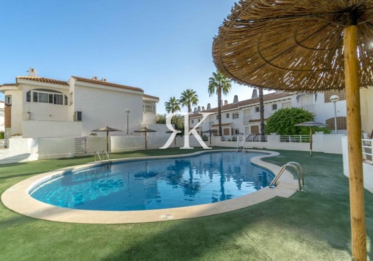 Segunda mano - Apartamento  - Orihuela Costa - Costa Blanca