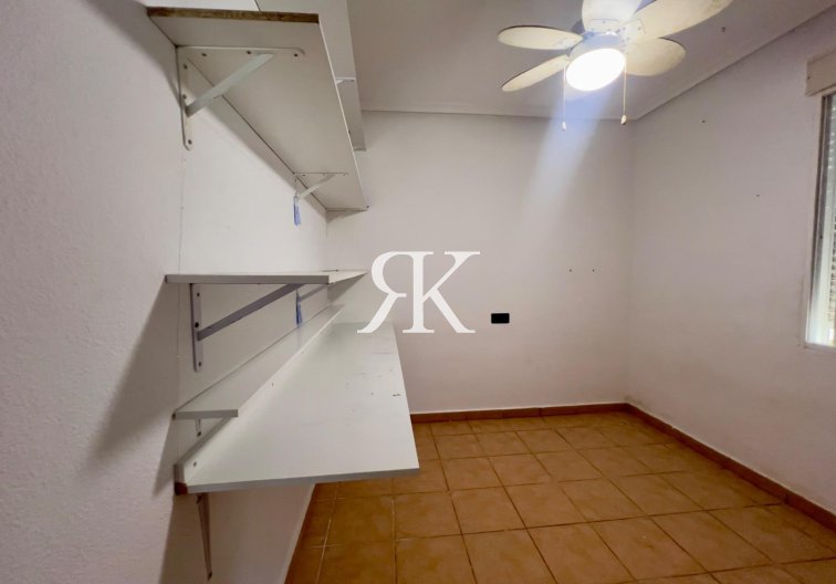 Resale - Bungalow - Torrevieja - Torreblanca