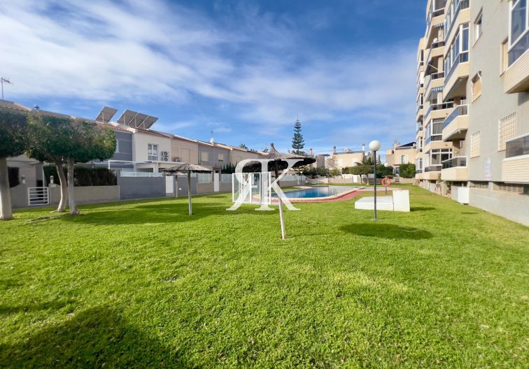 Resale - Bungalow - Torrevieja - Torreblanca