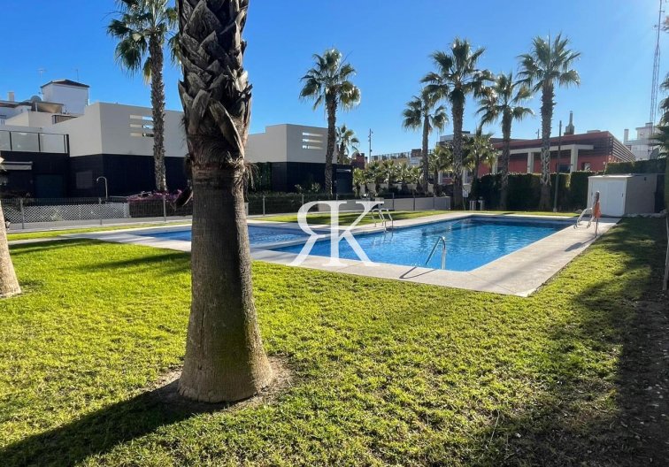 Revente - villa - Villamartin - Costa Blanca