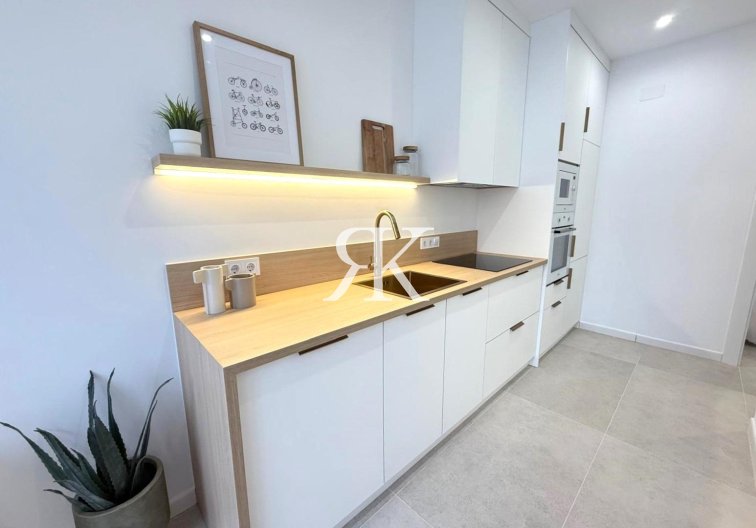 Revente - villa - Torrevieja - El Chaparral