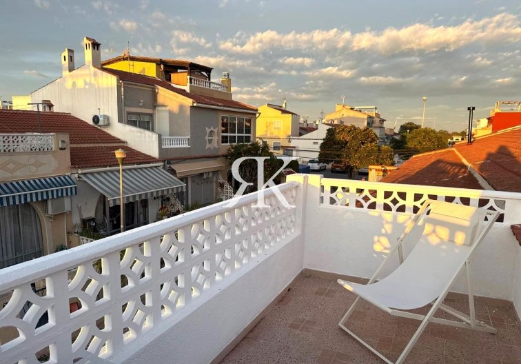 Revente - villa - Torrevieja - El Chaparral