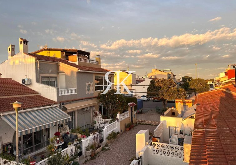 Revente - villa - Torrevieja - El Chaparral