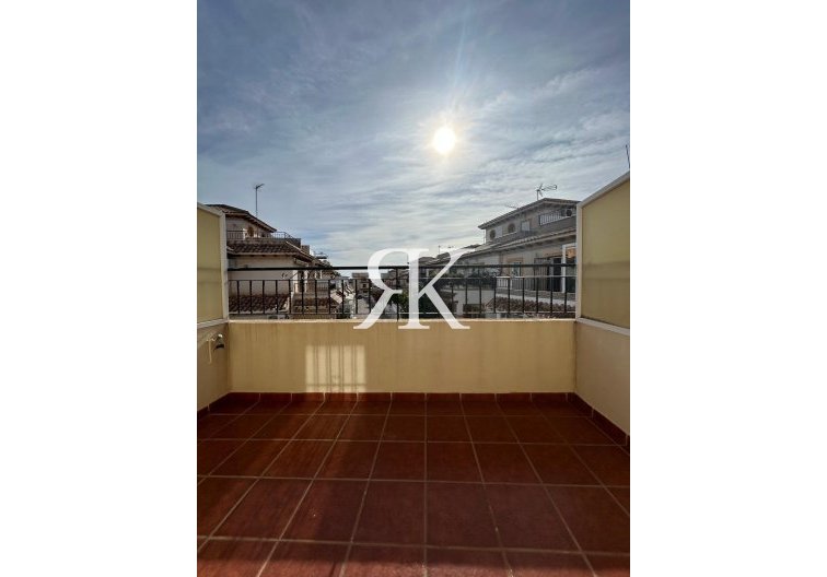 Wiederverkauf - Duplex - Orihuela Costa - Punta Prima