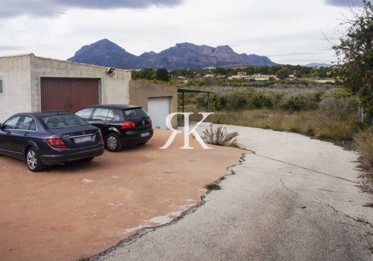 Resale - villa - Alfas del Pí - Costa Blanca