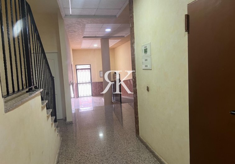 Wiederverkauf - Wohnung - Dolores - Comunidad Valenciana