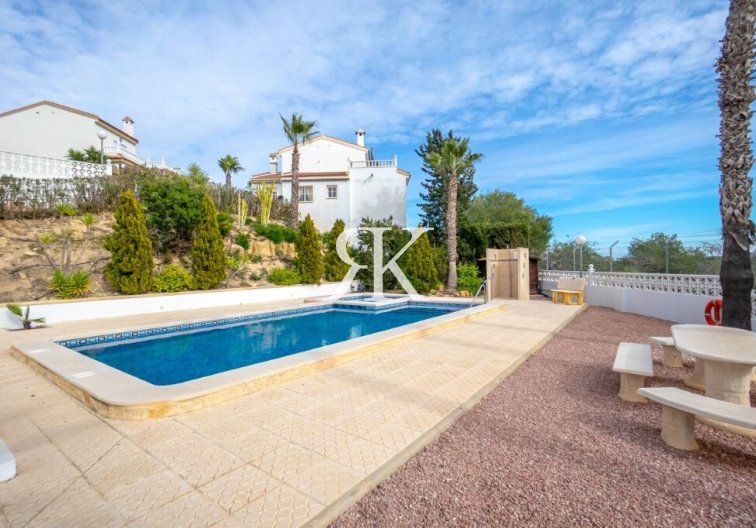 Herverkoop - villa - Algorfa - Montemar