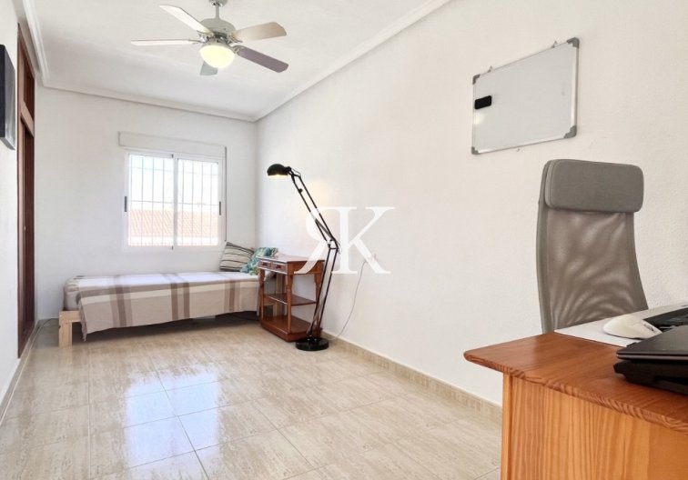 Segunda mano - town house - Torrevieja - Costa Blanca