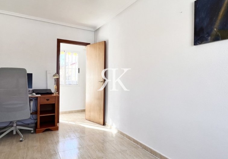 Segunda mano - town house - Torrevieja - Costa Blanca