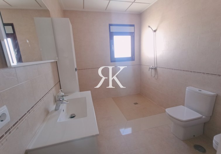 Revente - town house - Roldan - Inland