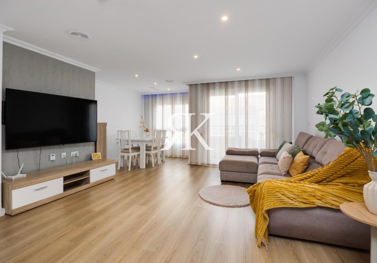 Segunda mano - Apartamento  - Torrevieja - Centro