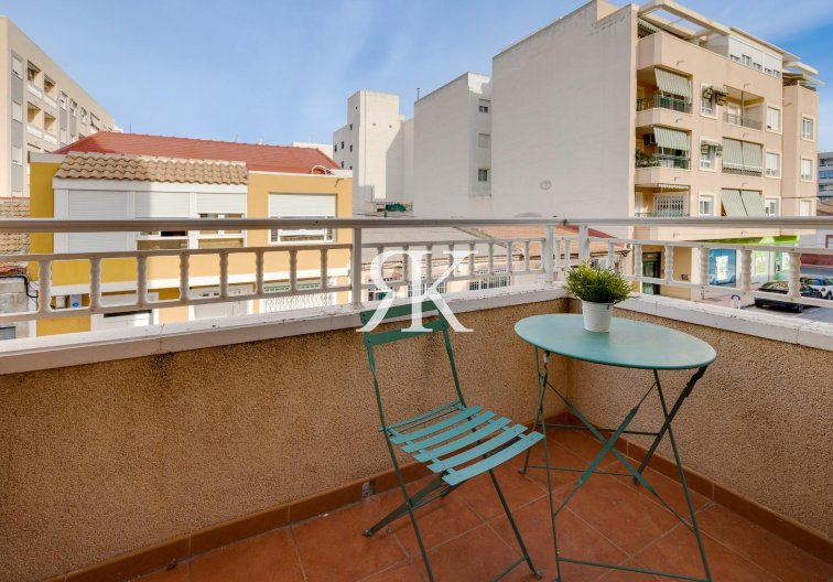 Segunda mano - Apartamento  - Torrevieja - Centro