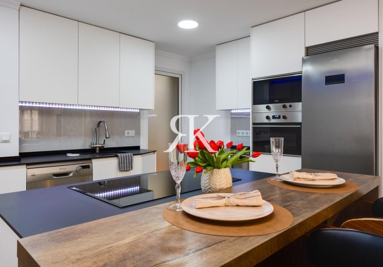 Segunda mano - Apartamento  - Torrevieja - Centro