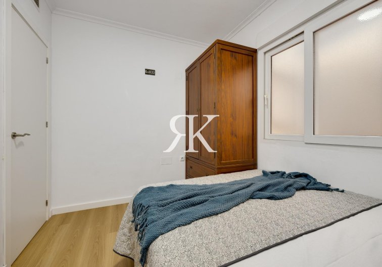 Segunda mano - Apartamento  - Torrevieja - Centro