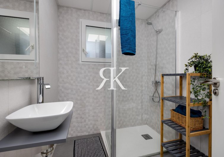 Segunda mano - Apartamento  - Torrevieja - Centro