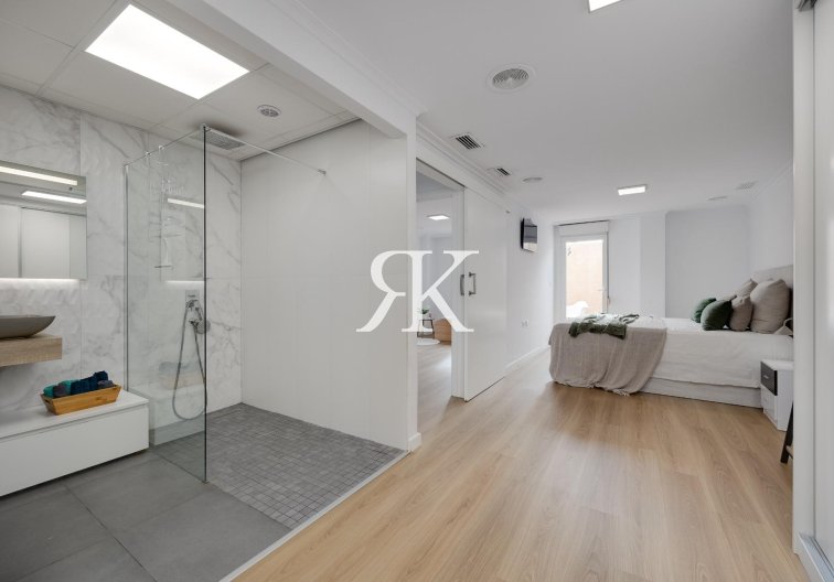 Segunda mano - Apartamento  - Torrevieja - Centro