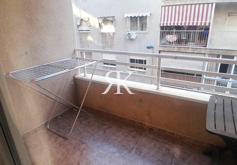 Segunda mano - Apartamento  - Torrevieja - Centro