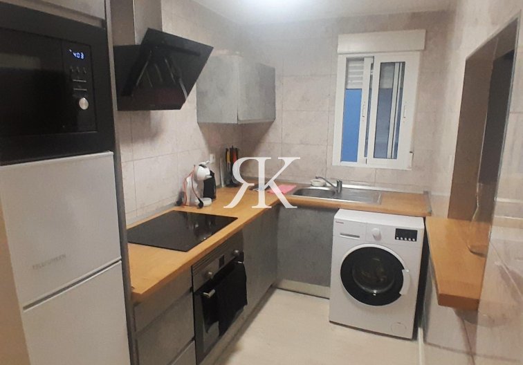 Segunda mano - Apartamento  - Torrevieja - Centro