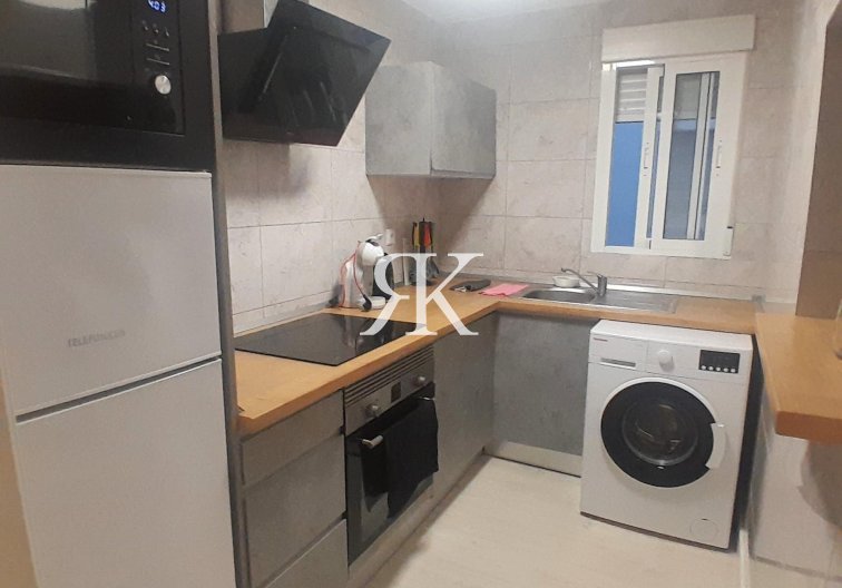 Segunda mano - Apartamento  - Torrevieja - Centro