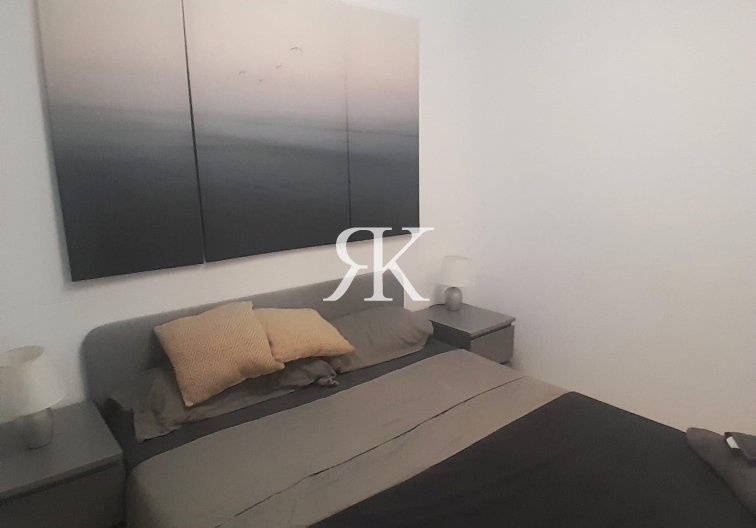 Segunda mano - Apartamento  - Torrevieja - Centro