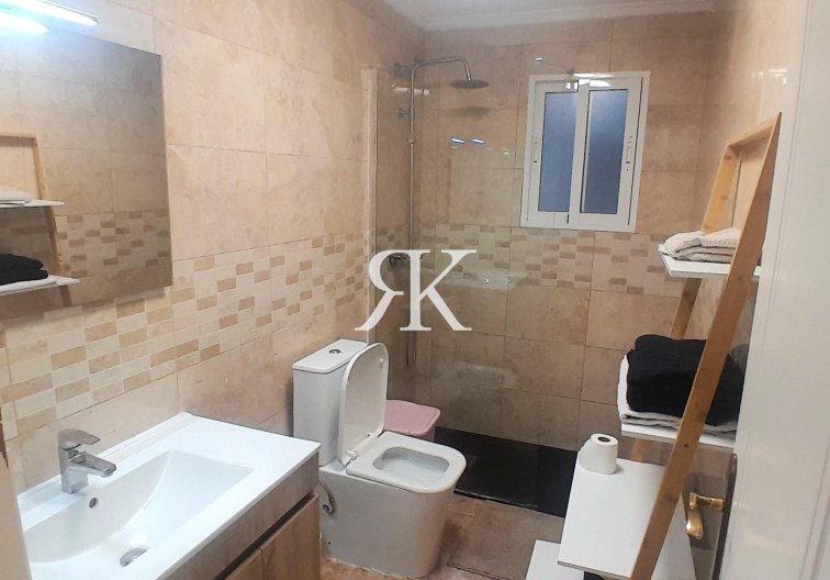 Segunda mano - Apartamento  - Torrevieja - Centro